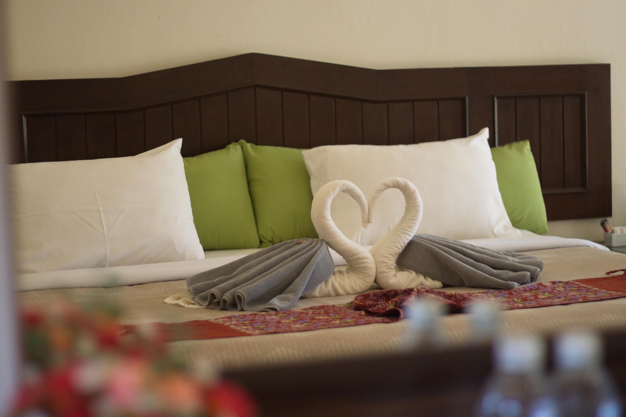 Banraya Resort And Spa Ко Рача Яй Экстерьер фото